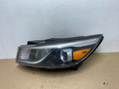 2015-2018 Kia Sedona Left Driver Lh Side Headlight Halogen AF5997 DW0