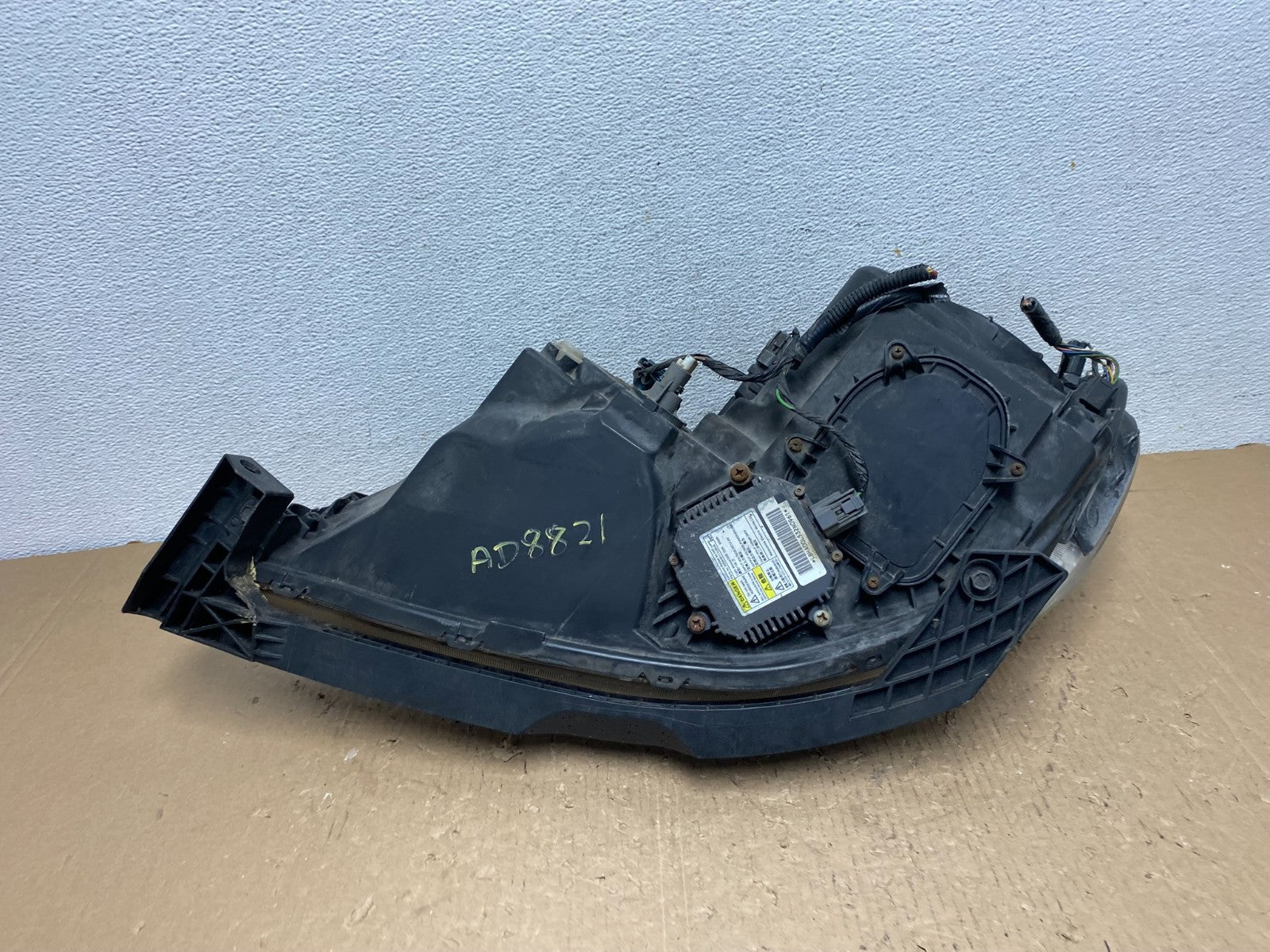 2005 to 2008 Acura RL Right Passenger Rh Side XENON HID Headlight AD8821 DW8