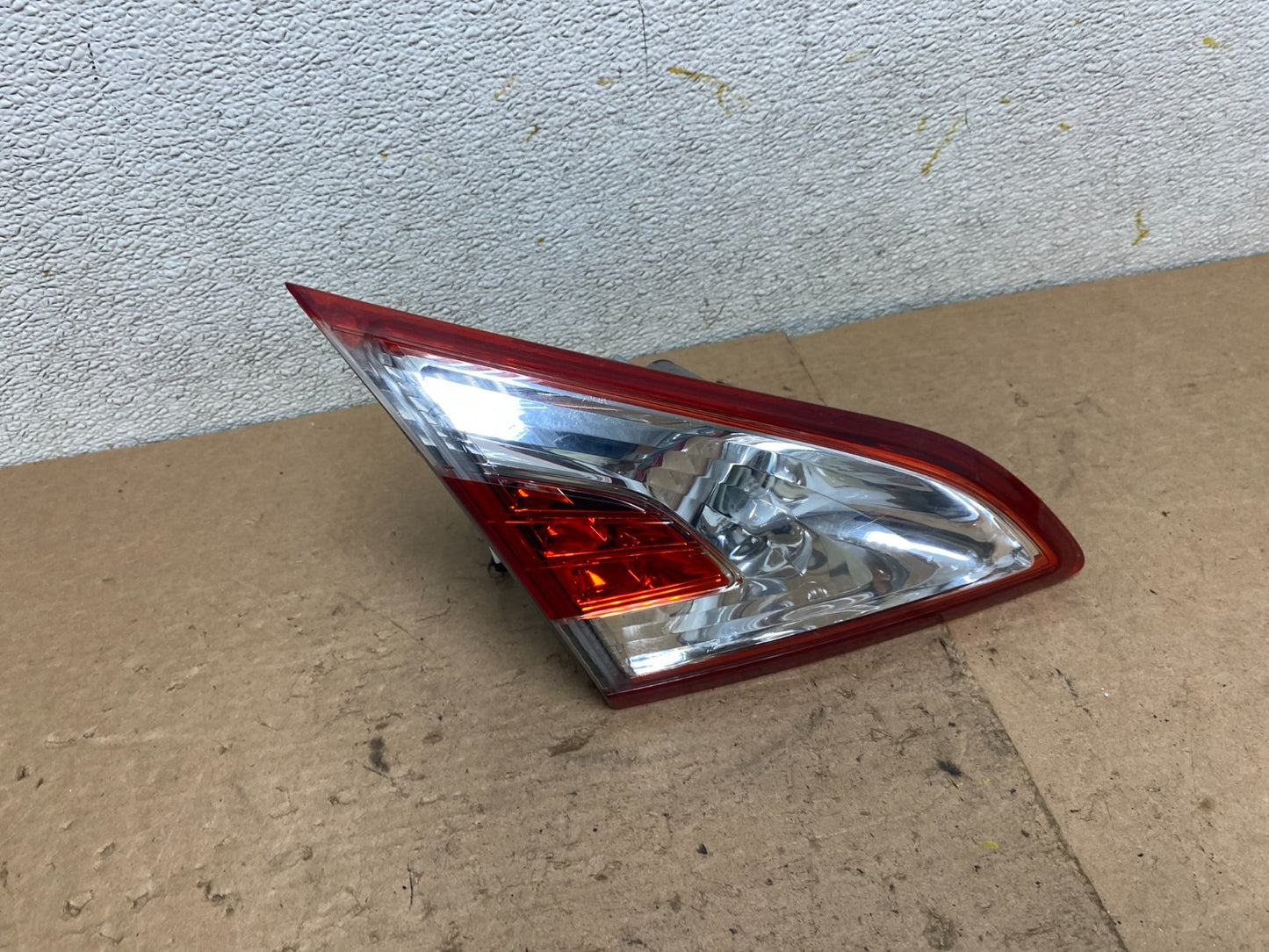 2011-2014 Nissan Murano Left Driver Lh Side Inner Tail Light Oem P6609 DW0