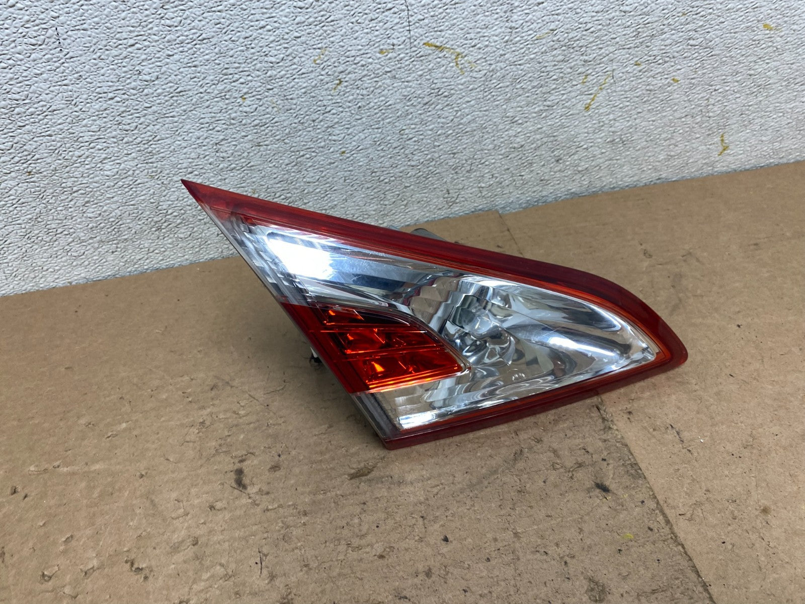 2011-2014 Nissan Murano Left Driver Lh Side Inner Tail Light Oem P6609 DW0