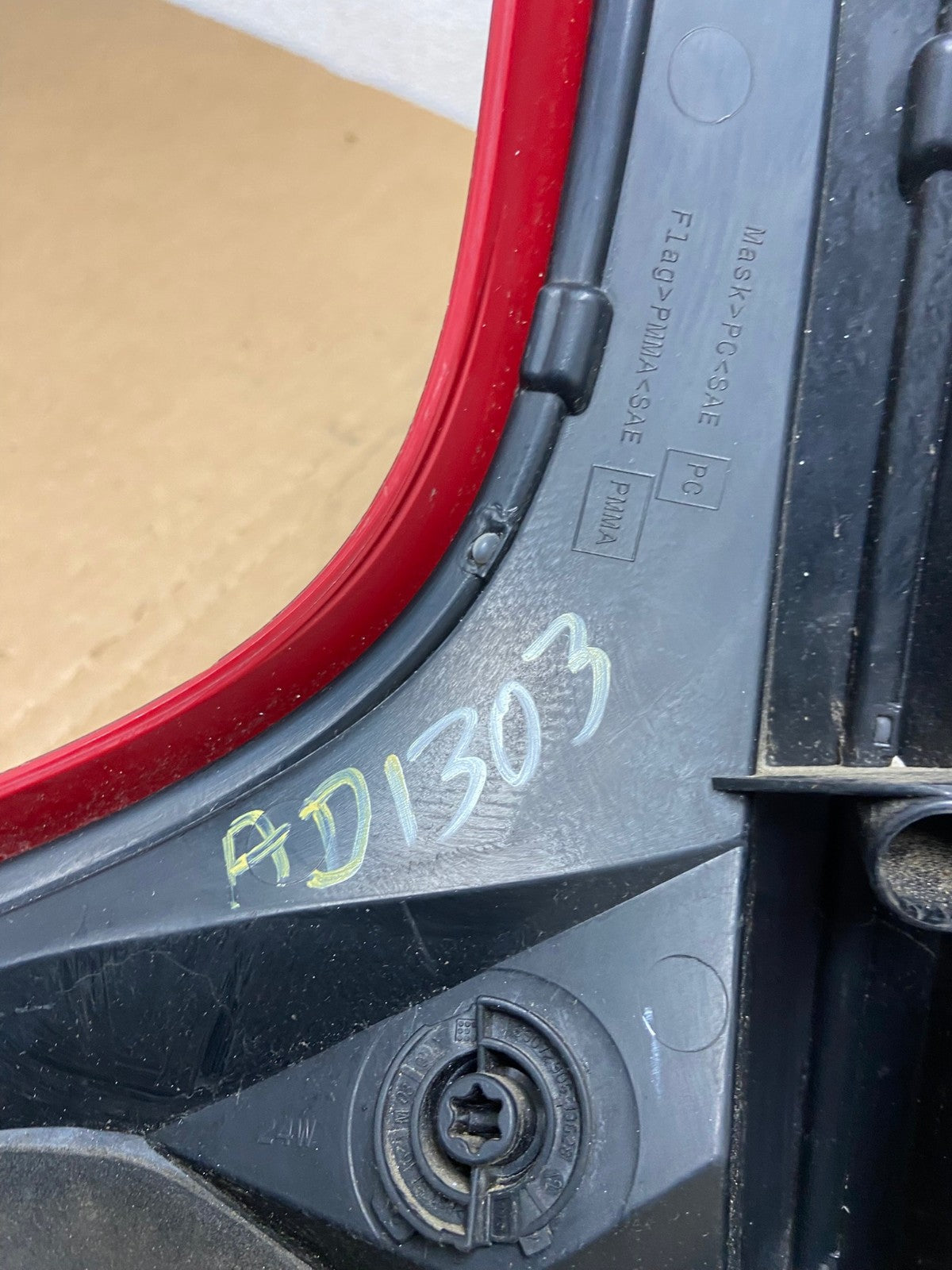 2009 to 2011 Volvo XC60 Right Passenger RH Tail Light AD1303 LK8