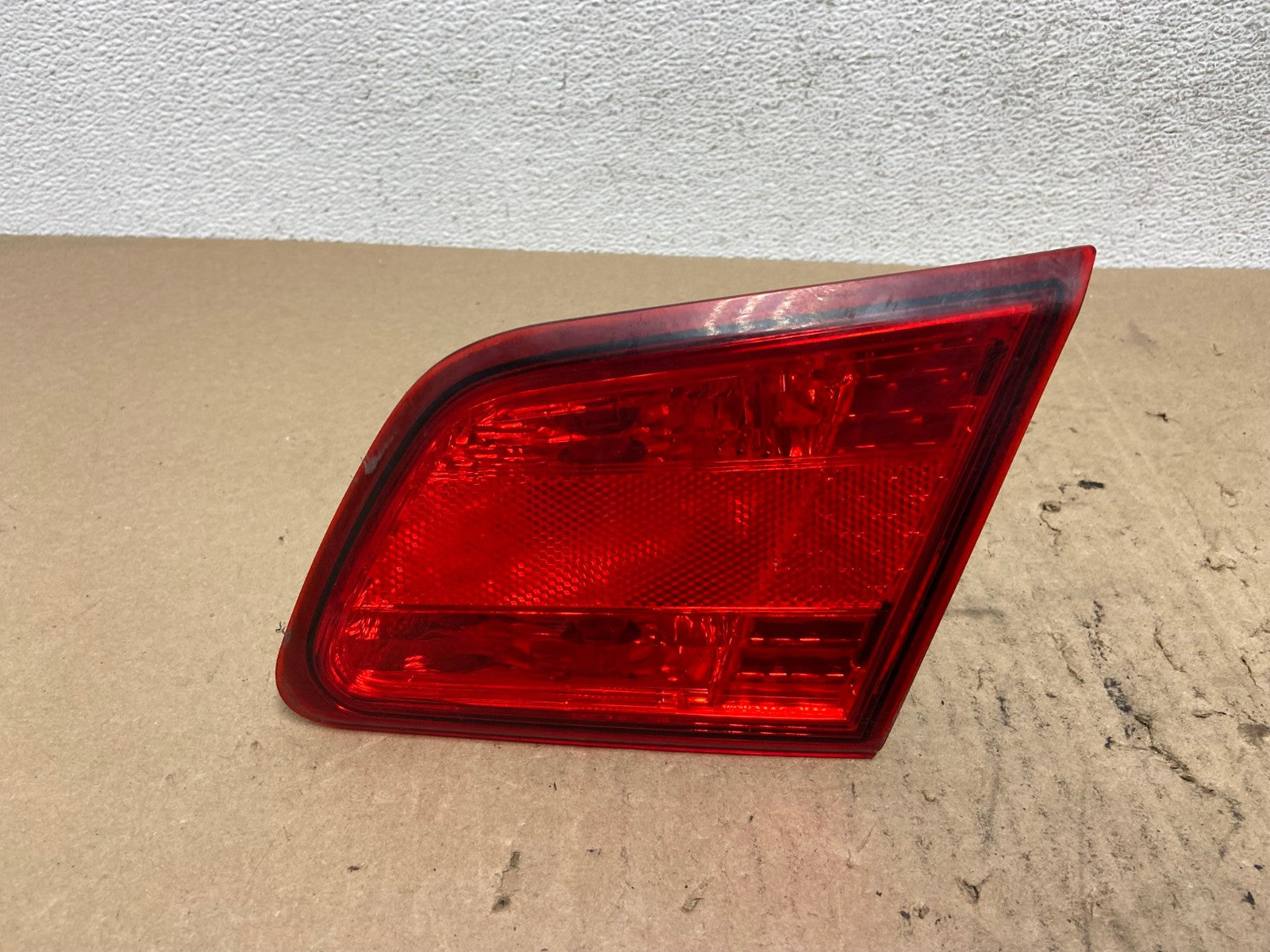 2010-2014 Subaru Legacy Right Passenger Rh Side Tail Light Inner AE6460 LK0