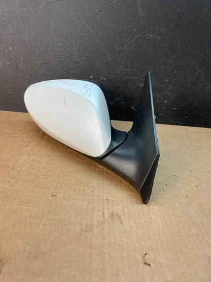 2017 to 2020 Hyundai Elantra Right Passenger View Door Mirror AE8467 DW1