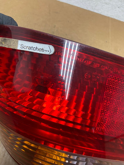 1998 to 2000 Honda Accord Sedan 4door Right RH Side Tail Light AE0485 LK3