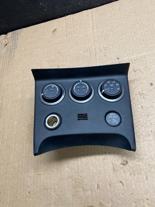 2011 to 2015 Nissan Rogue Heater Temperature AC Climate Control OEM z0114 DG0