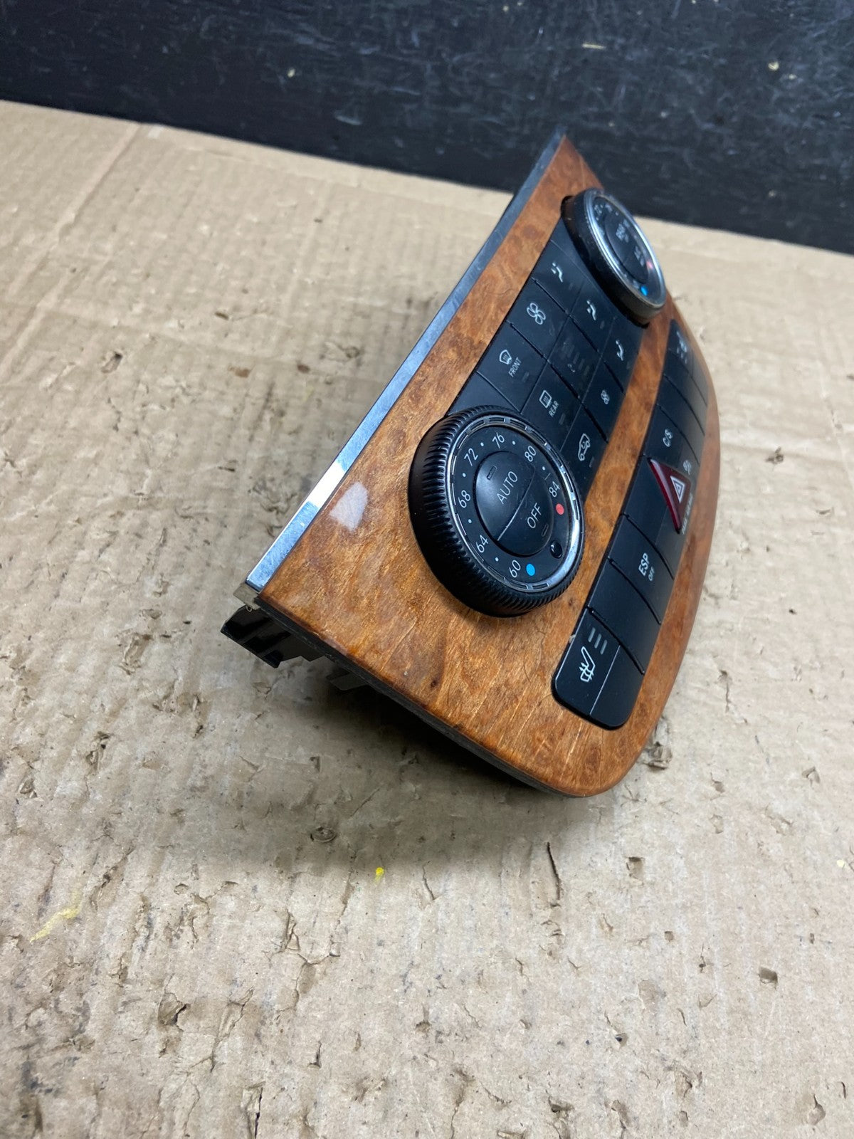 2006 to 2010 Mercedes W251 R350 AC Temp Heater Climate Control AD1960 DG3