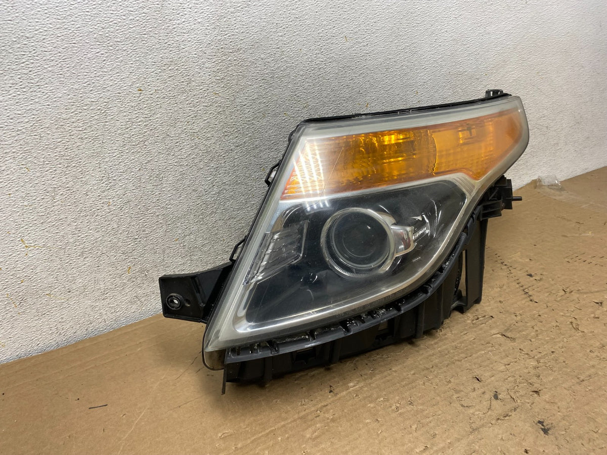 2011 to 2015 Ford Explorer Left Driver LH Xenon Headlight AH9209 DW1