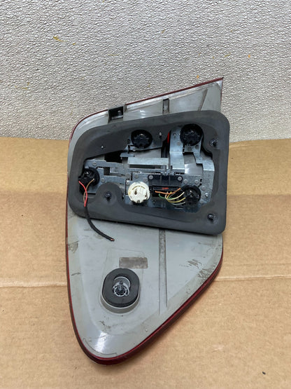 2006-2008 Mercedes ML 350 ML-Class Right Passenger Rh Tail Light OEM AB2571 DW4