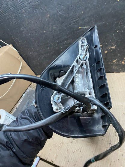 2010-2014 Chevrolet Tahoe Silverado Suburban Right Turn Signal Mirror X8011 DG4
