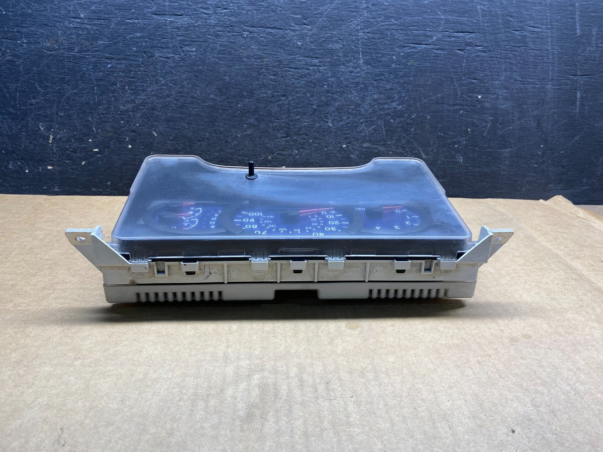 2008 to 2010 Mitsubishi Fuso Speedometer Cluster Gauge 157530-4830 AH7161 DG3