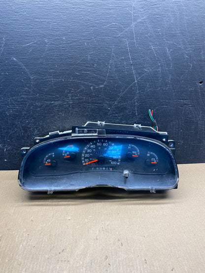 1999 to 2003 Ford E150 E250 E350 VAN Gauge Speedometer Cluster AG1847 DG0