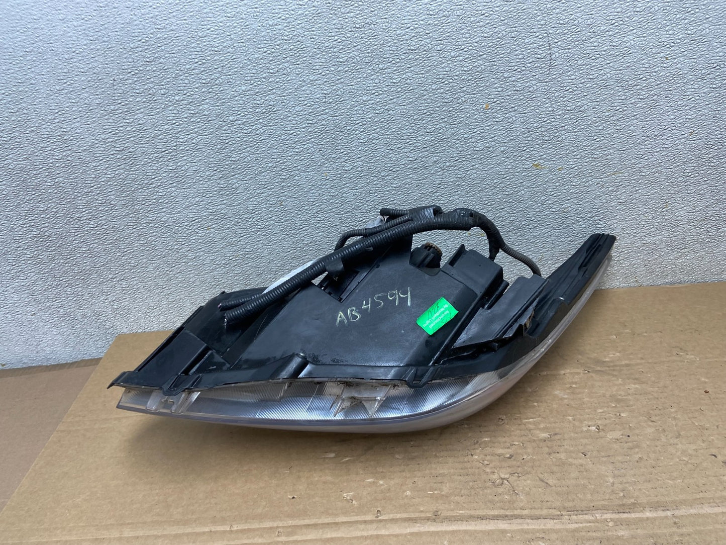 2010 - 2011 Toyota Prius Right Passenger Rh Halogen Headlight AB4599 DW7