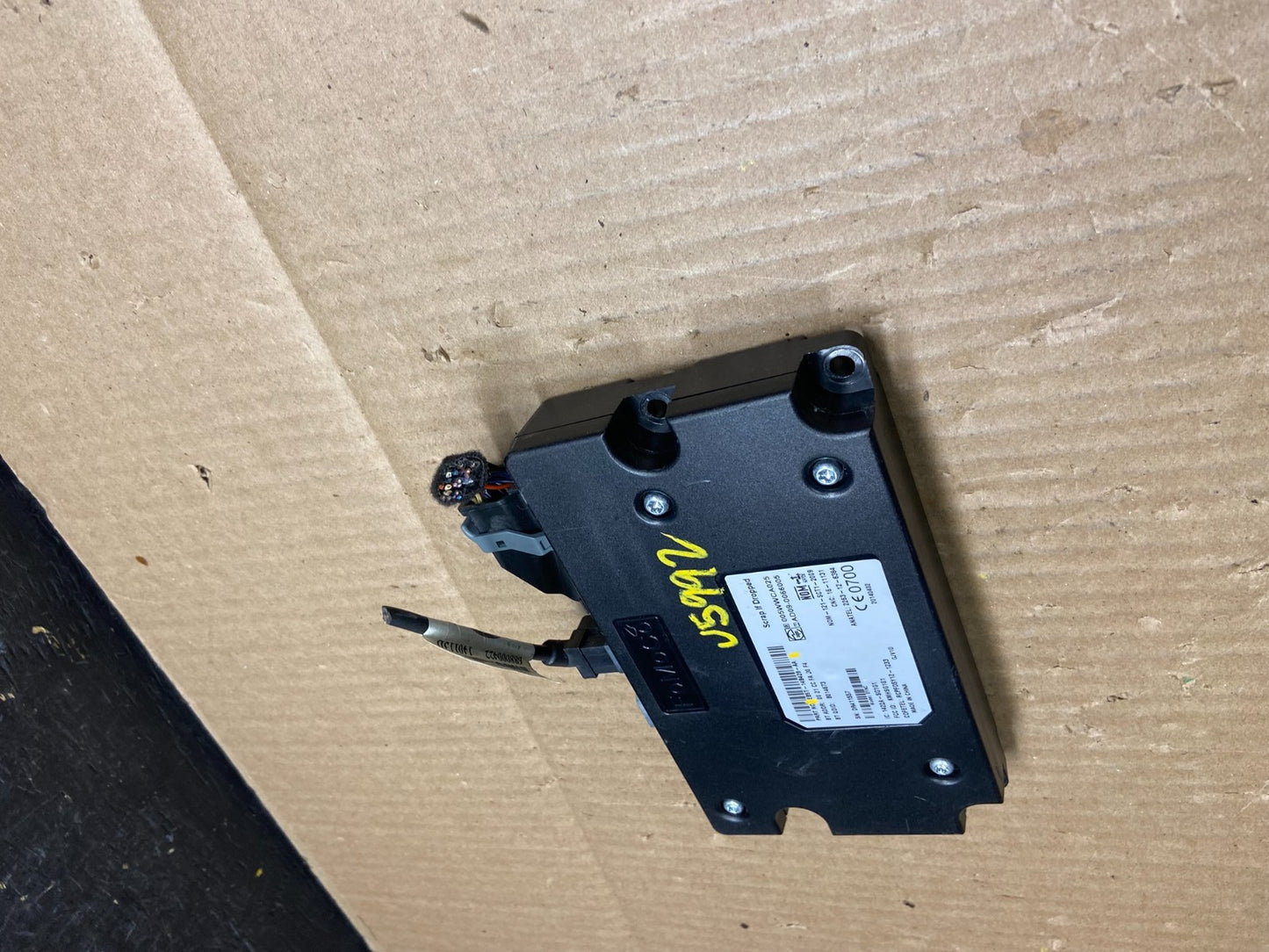 2014 to 2015 Ford Explorer Voice Communication Module eb5t-14b428-a U5992 PS2