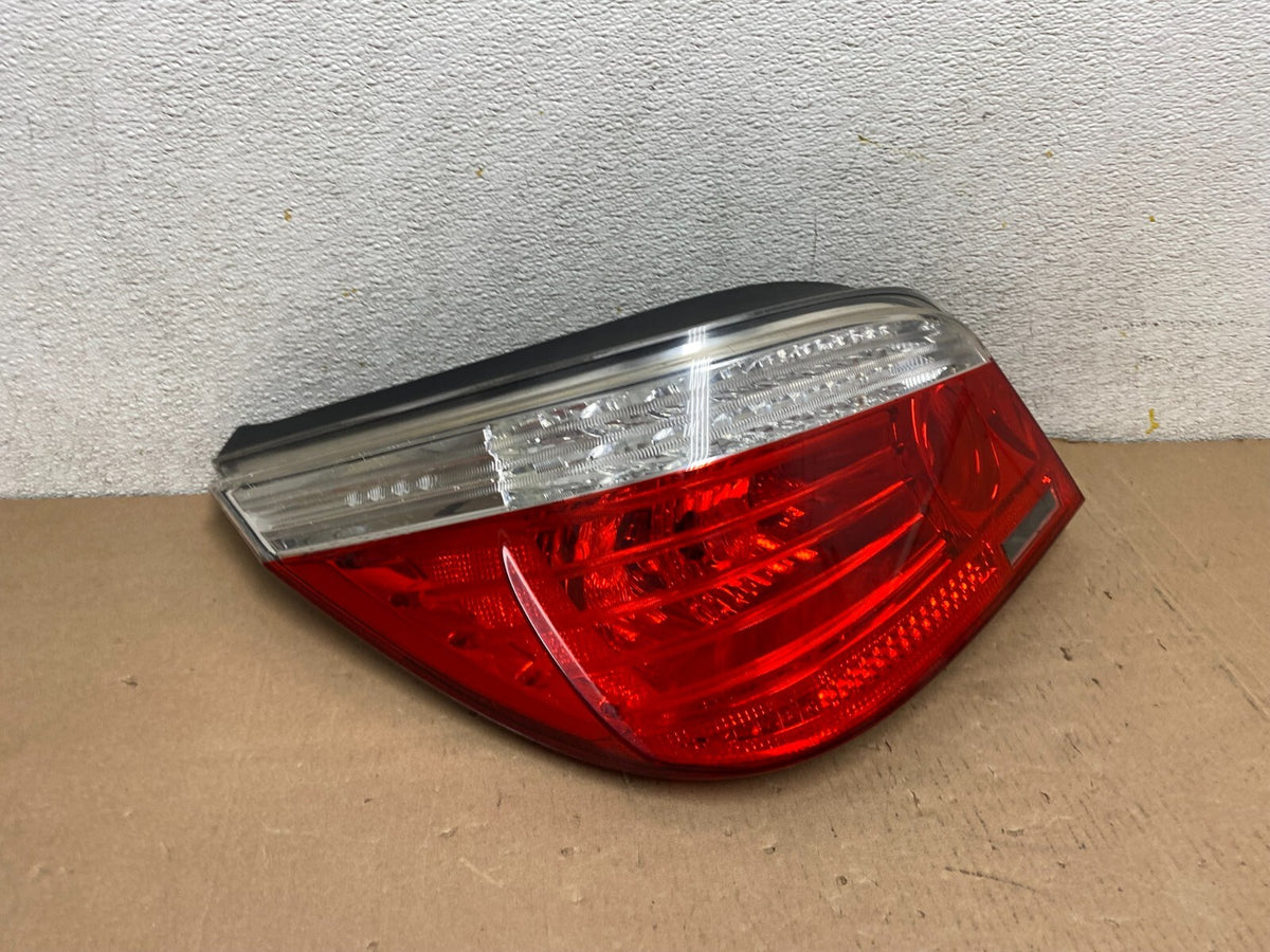 2008 2009 2010 BMW 5 525i 530i Left Driver Lh Tail Side Light M0393 DW0
