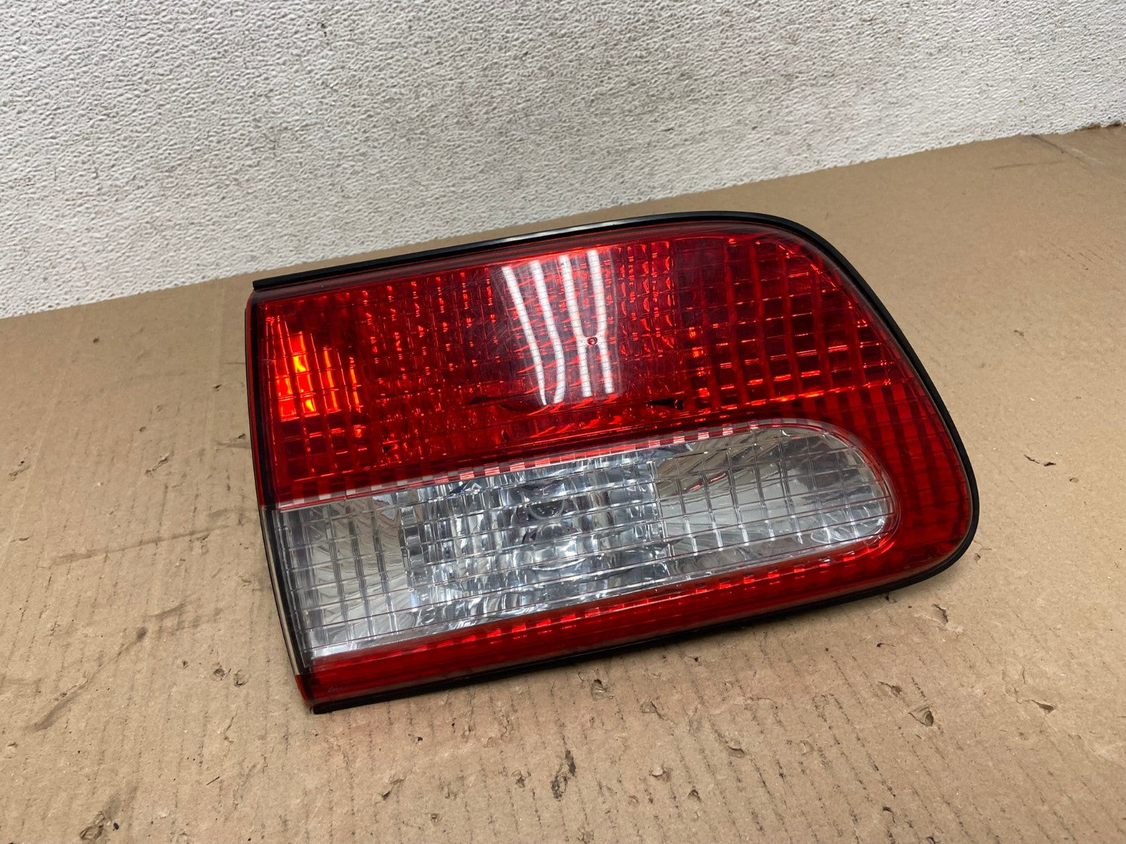 2001 2002 2003 Toyota Sienna Left Driver Lh Side Inner Tail Light AE8769 LK0