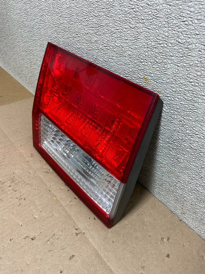 2005 2006 2007 Honda Odyssey Inner Left Driver Lh Tail Light AA0307 DW1