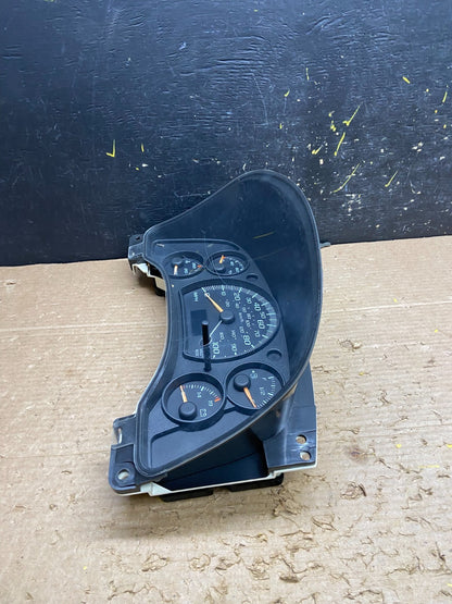 2004 to 2007 Chevrolet Express Speedometer Cluster Gauge OEM W3380 DG3