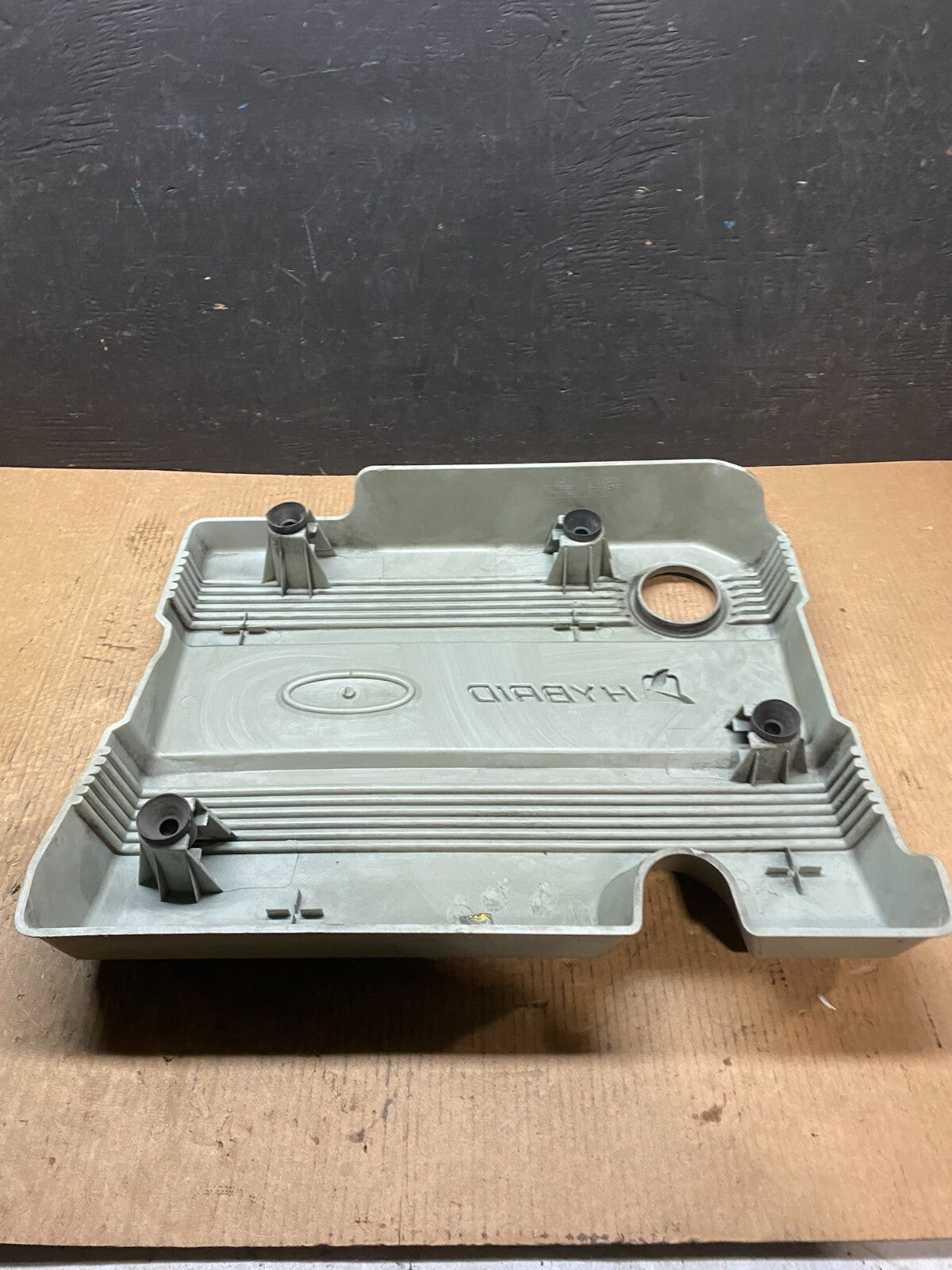 2006 to 2008 Ford Escape Hybrid Engine Motor Cover H4807 DG15