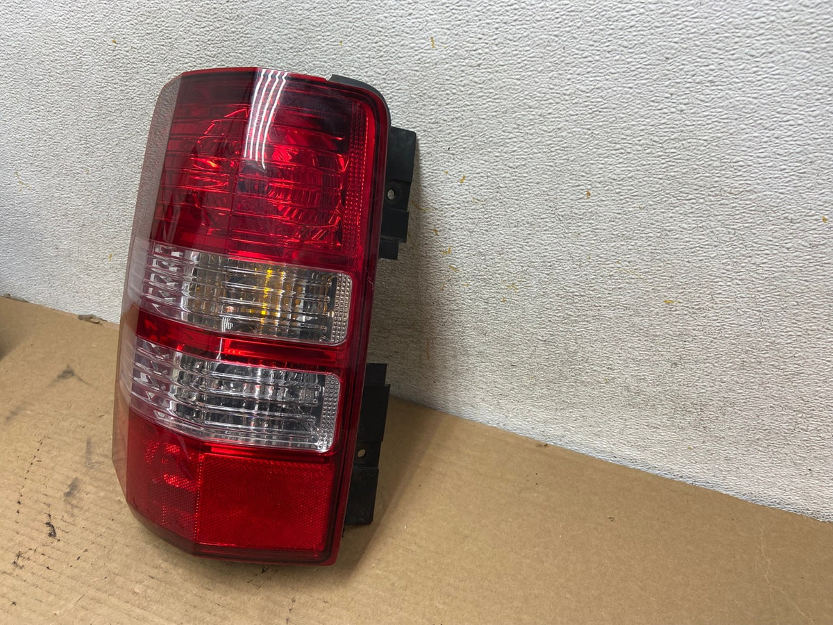 2008 to 2012 Jeep Liberty Left Driver Side Lh Tail Light AH4195 LK2