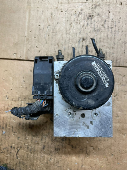 2007 Volvo XC90 4.4L V8 Anti Lock Brake System ABS Pump R4364 PS5