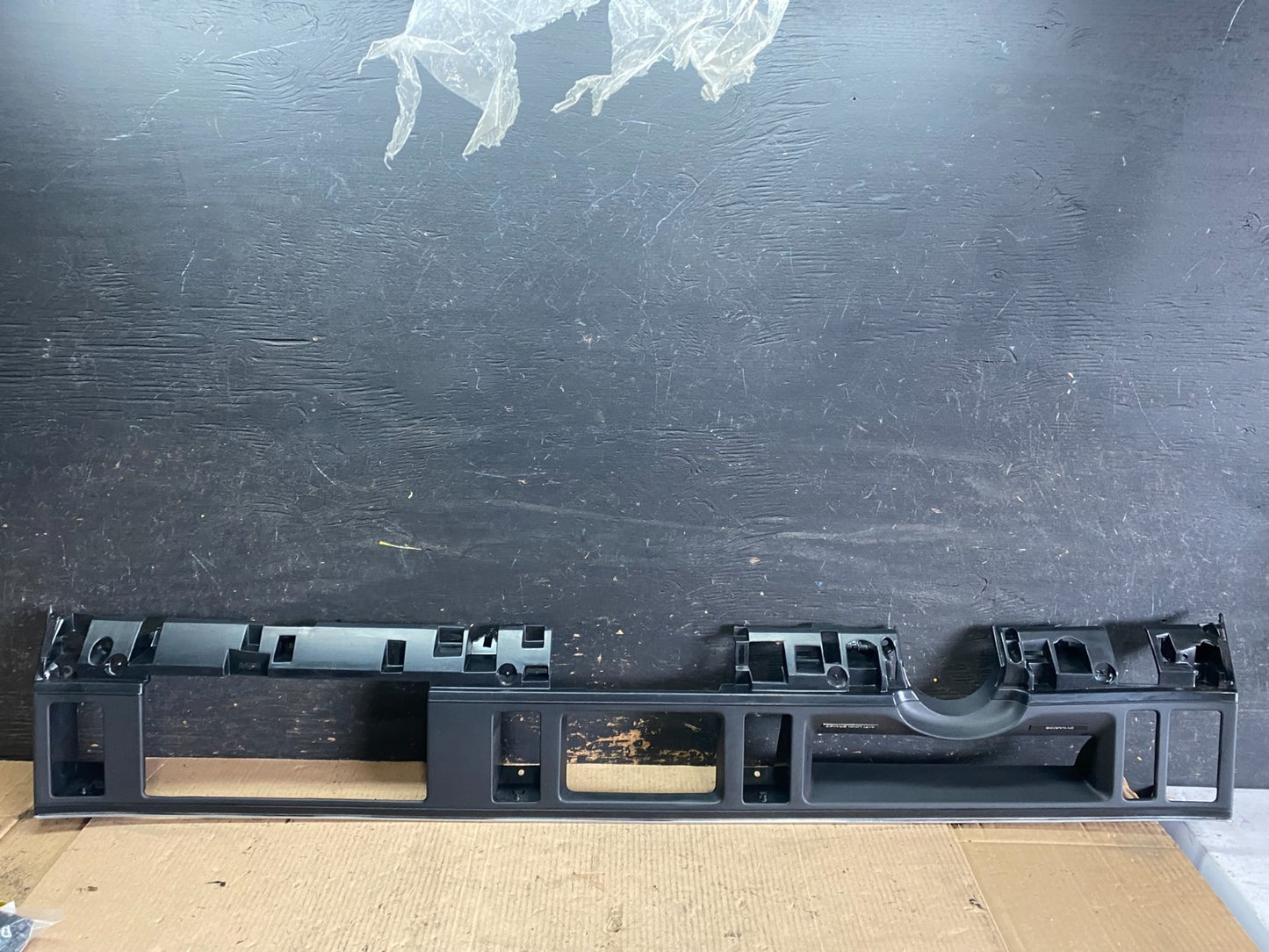 1996 to 1999 Buick Lesabre Dash Speedometer Air Vent Panel Bezel Trim T0080 DG0