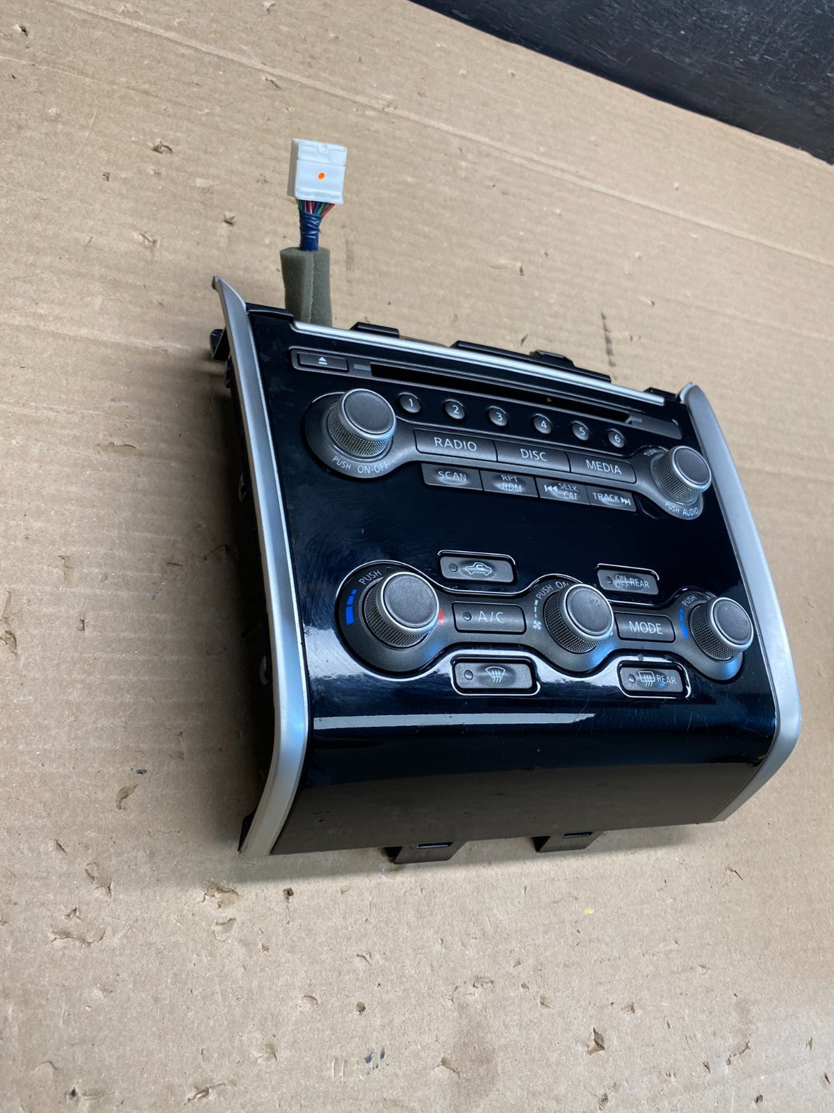 2017 to 2020 Nissan Pathfinder Radio Temperature Climate Control AG5228 DG1