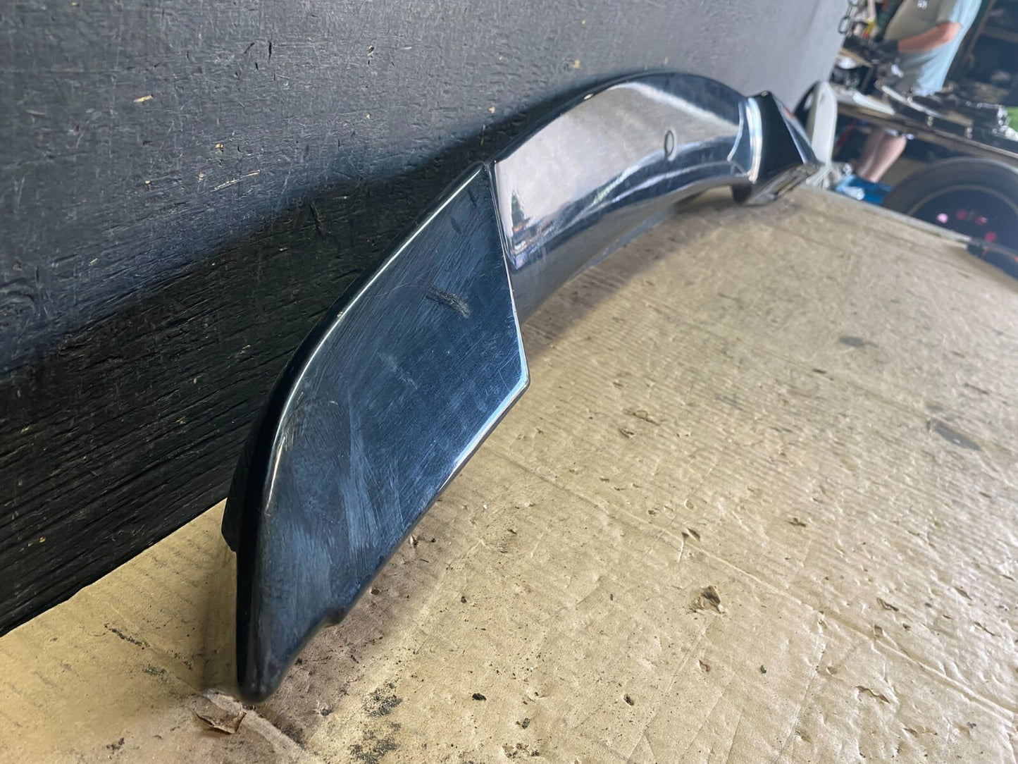 2008 to 2014 Land Rover LR2 Rear Trunk Tail Light Lift Gate Spoiler O6390 DG9