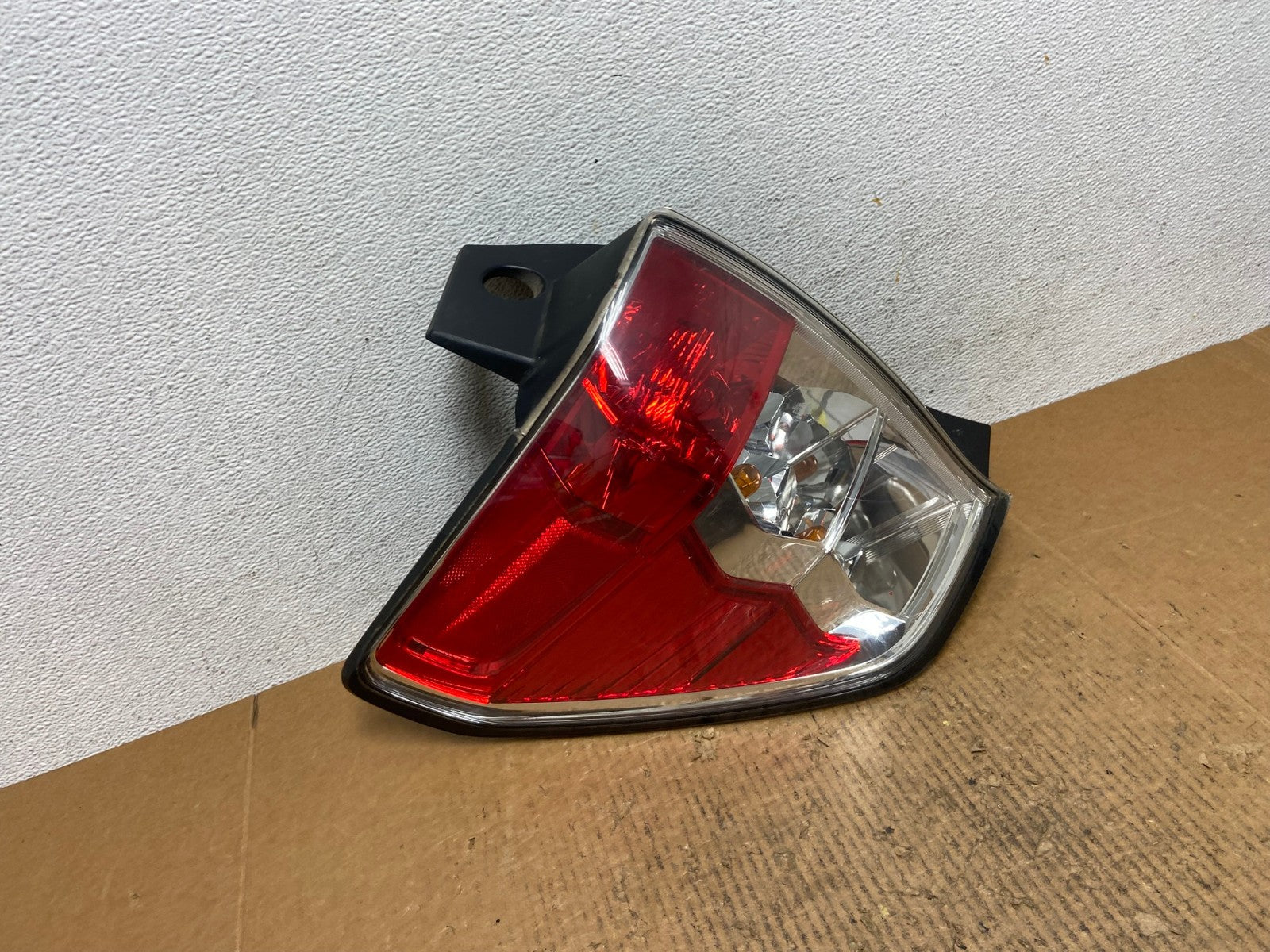 2009 - 2013 Subaru Forester Left Driver Lh Side Tail Light AE1540 LK2