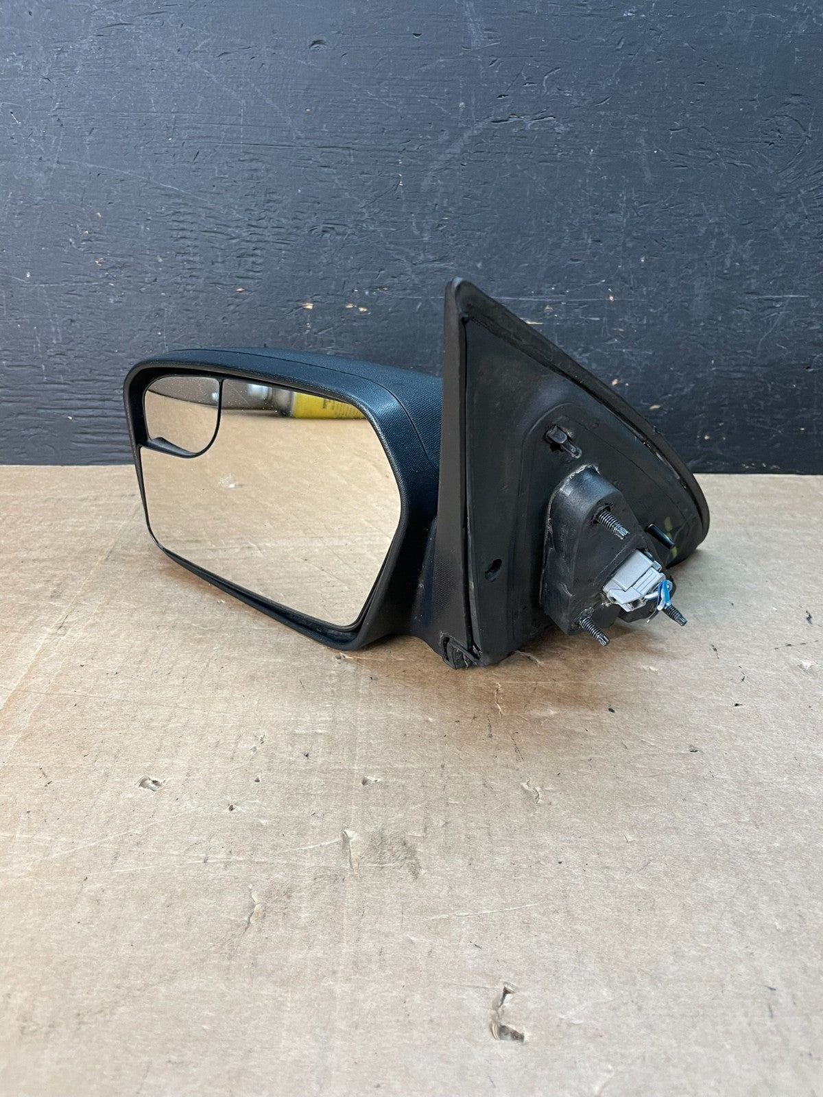 2011-2012 Ford Fusion Left Driver LH Side View Door Mirror AE8481 DW2