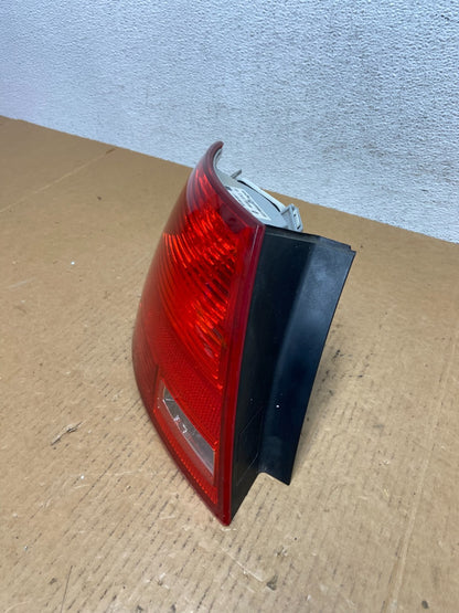2004 to 2008 Audi A4 Avant Left Driver LH Inner Tail Light AD9221 DW1