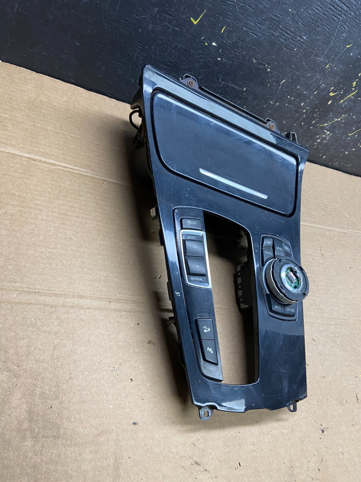 2010 2014 BMW 550i GT Center Shifter Console Trim Cup Holder Switches W6504 DG2