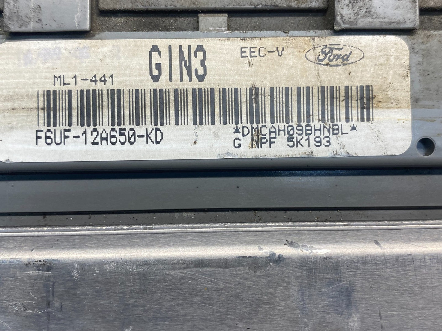 1996 Ford E150 E250 5.8L Engine Control Module ECU F6UF-12A650-KD AE7746 DW2