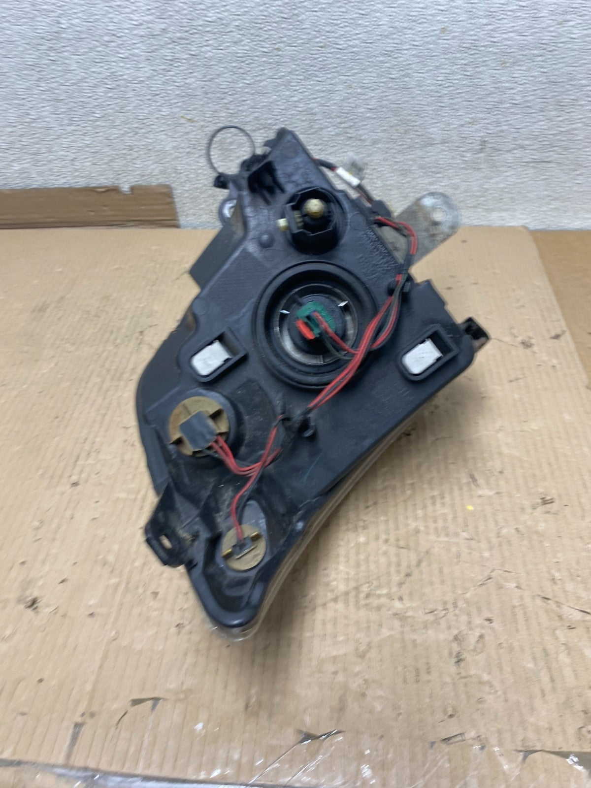 2010-2012 Nissan Sentra Halogen Left Driver LH Black Headlight U2649 DW11