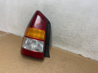 2001 2002 2003 2004 Mazda Tribute Left Driver Lh Side Tail Light AH8438 LK2