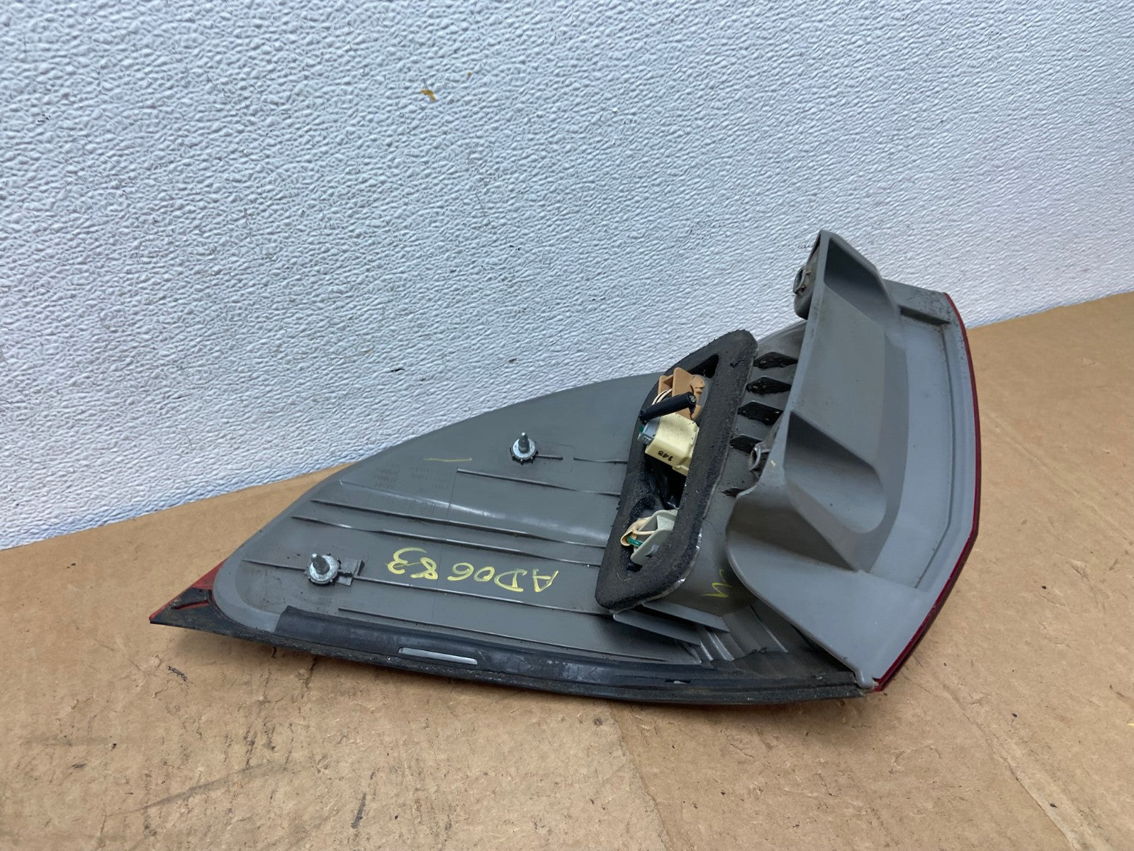 2006 to 2010 Toyota Sienna Left Driver LH Side Tail Light AD0683 LK4