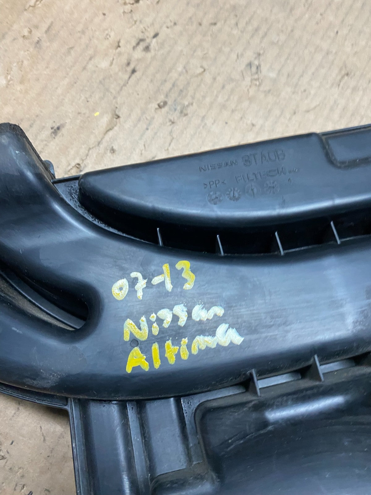 2007 to 2013 Nissan Altima 2.5L Air Duct Tube Resonator 16554-JA000 OEM U0309 DG8