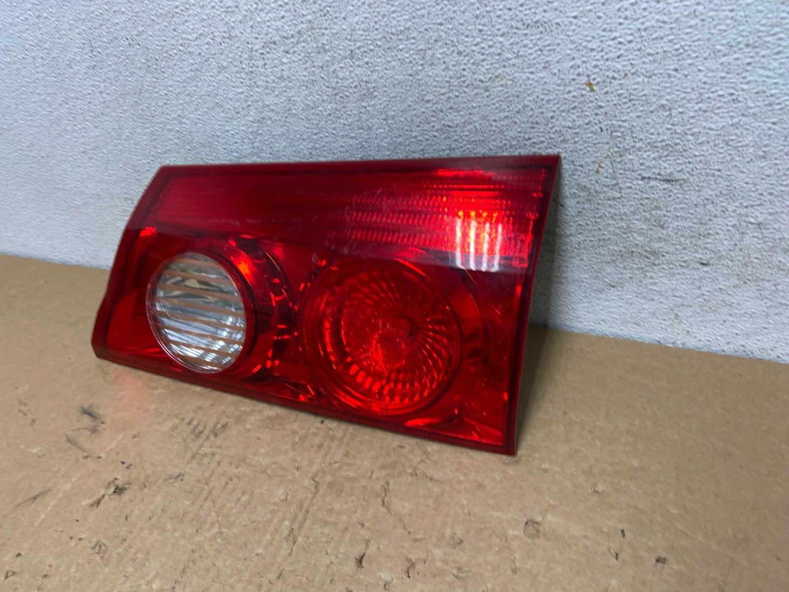 2006 to 2010 Toyota Sienna Right Passenger RH Inner Tail Light AF8046 DW1