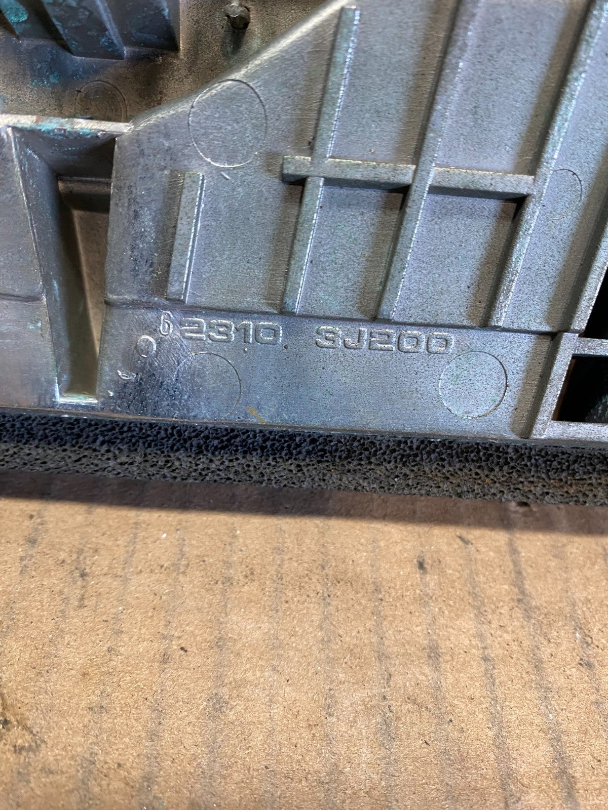 1999 Infiniti G20 Front Upper Grill Grille S8605 DG8