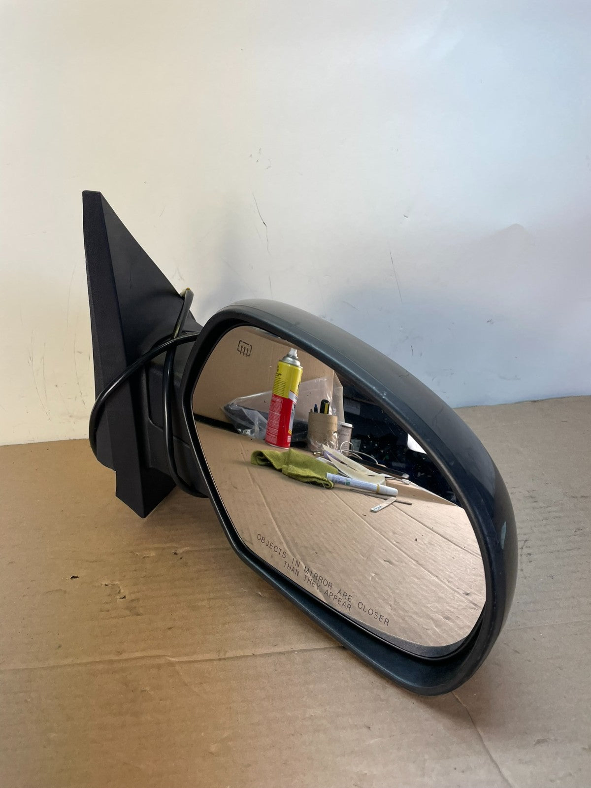 2007-2013 Chevrolet Tahoe Silverado Suburban Right Passenger Mirror ag9947 DG2