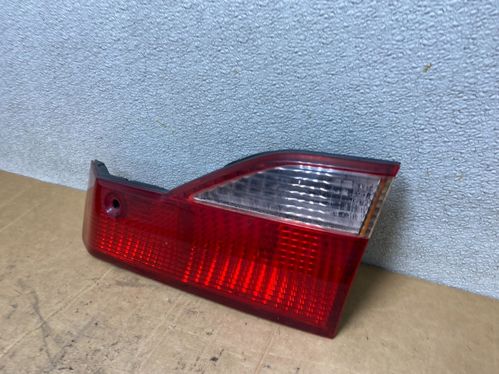 1998 to 2000 Honda Accord Right Passenger Side Inner Tail Light OEM T3705 DW1