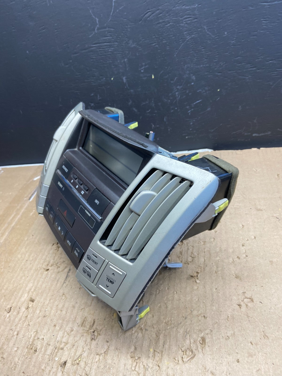 2007-2009 Lexus RX350 Radio Information Dash Climate Control Air Vent AB5800 DG2