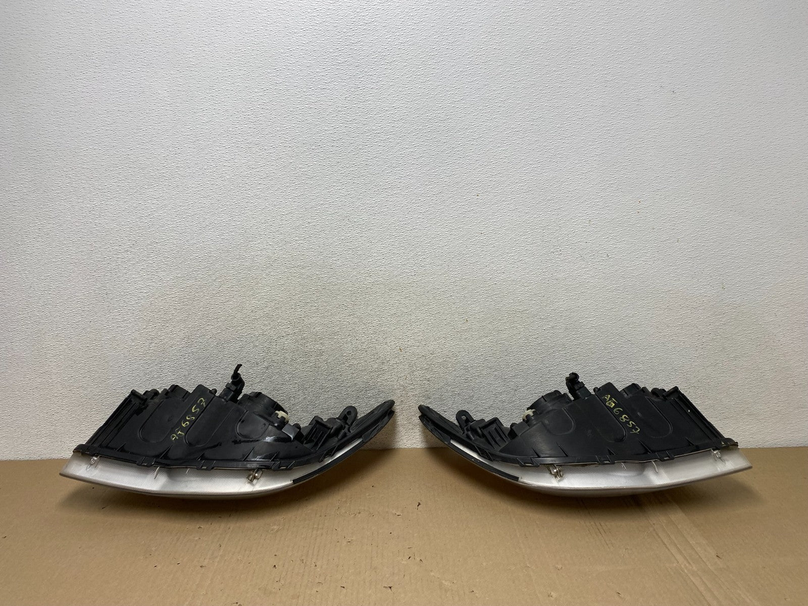 2007 2008 2009 2010 Hyundai Elantra Left+Right Side Headlights AG6857 DW7