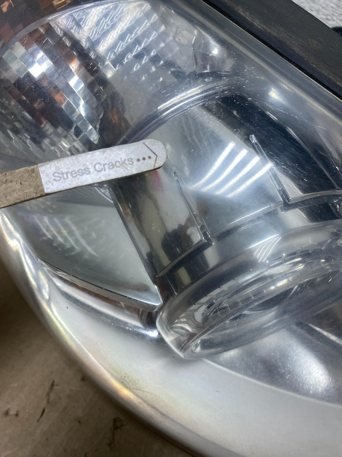 2009 - 2011 Hyundai Genesis Right Passenger RH Xenon HID Headlight AG6962 DW4