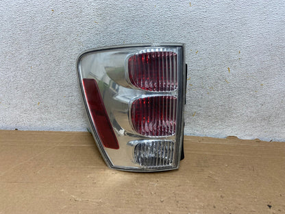 2005 to 2008 Chevrolet Equinox Left Driver Lh Side Tail Light AH8425 LK0