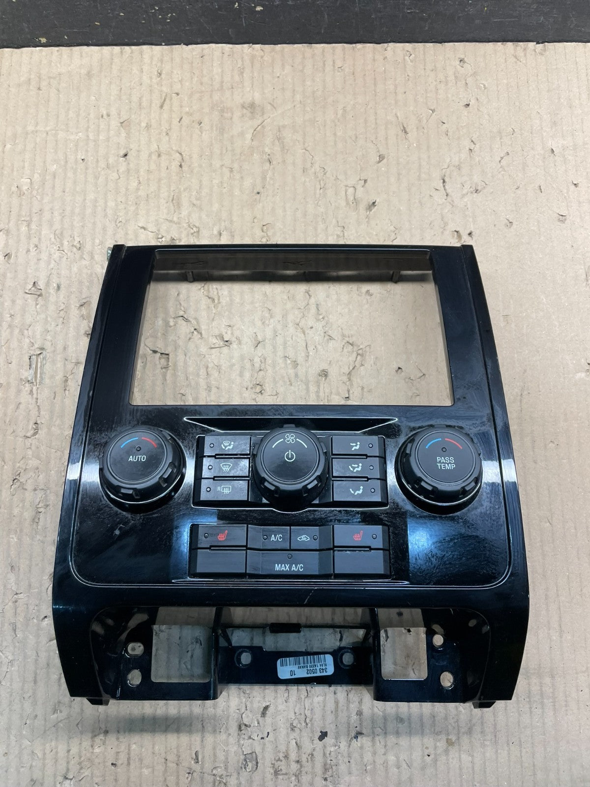 2010 to 2012 Ford Escape Ac Heater Climate Control Radio Bezel Trim Oem X0907 DG0