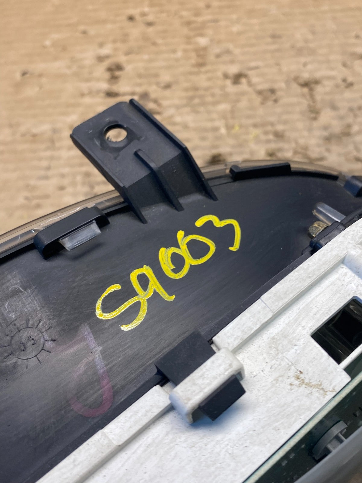 2006 Ford E350 Gauge Speedometer Cluster s9003 DG6