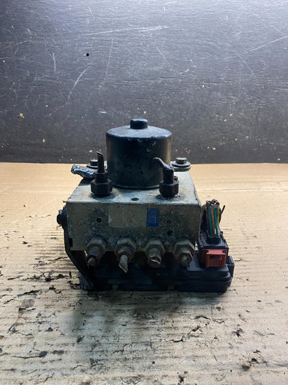 Wabco ABS Pump Hydraulic W/ Module P/N 4460470002 AD7586 DG3