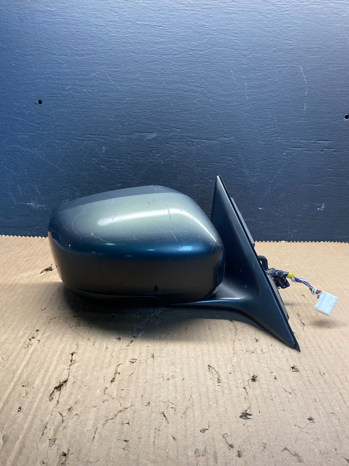2011 to 2013 Infiniti M37 M56 Right Passenger Side View Door Mirror AC7927 DG0