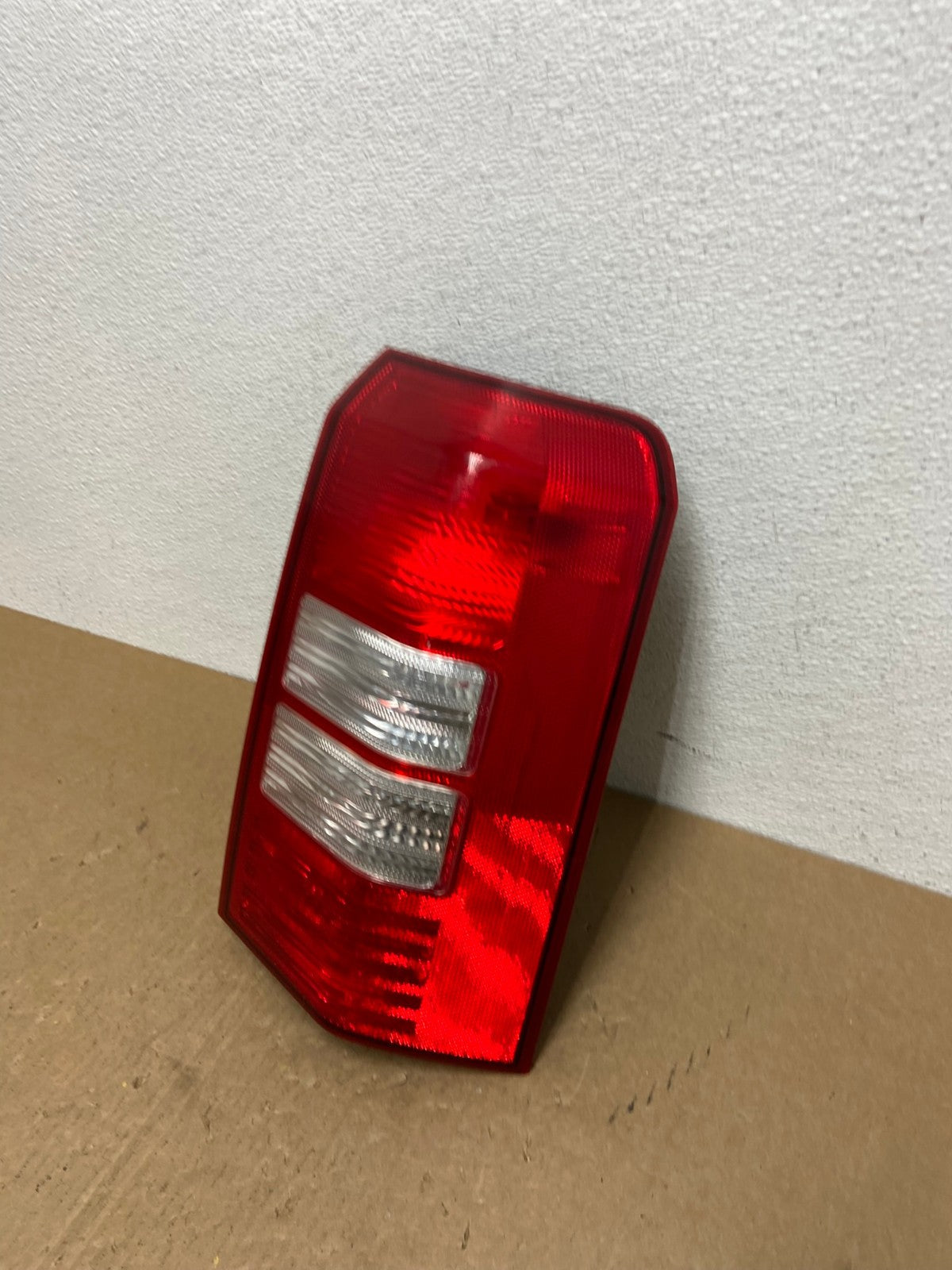 2008 to 2016 Jeep Patriot Right Passenger Side Tail Light Oem AC1282 LK1