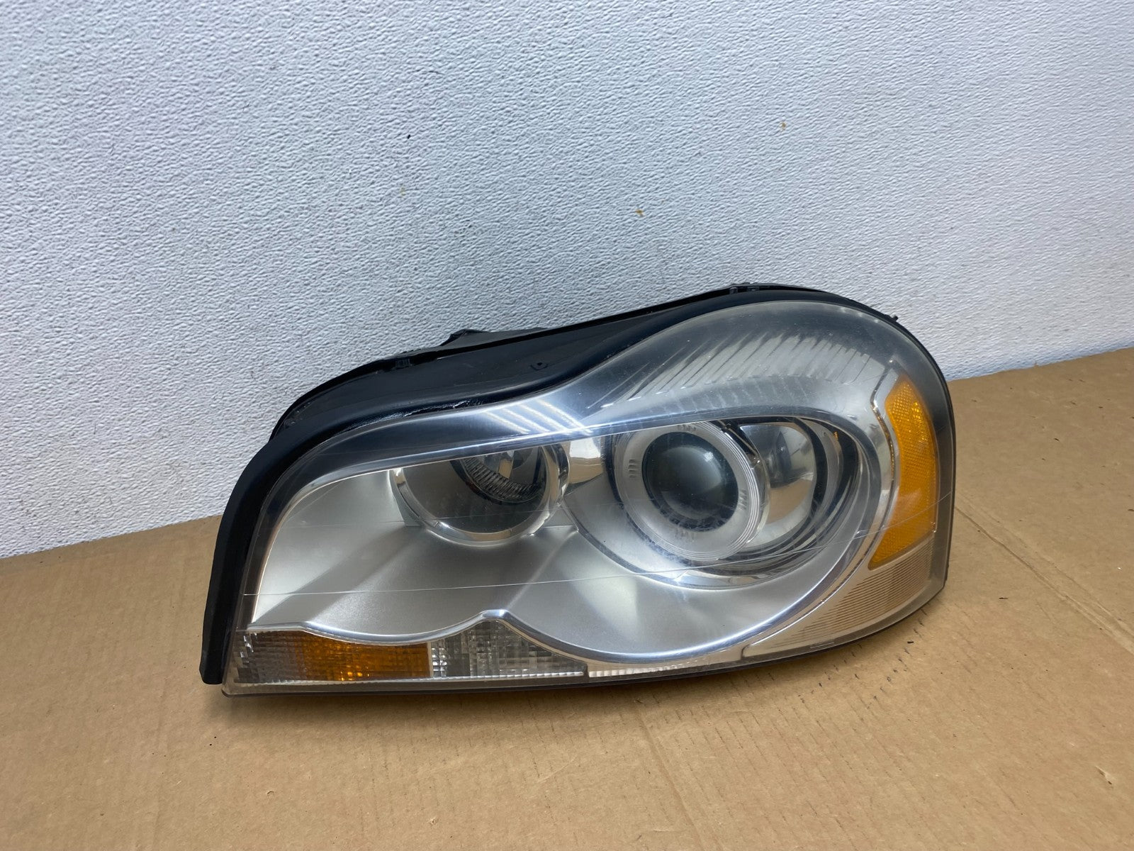 2008 - 2014 Volvo XC90 Left Driver Projector Headlight Xenon AD0734 DG0